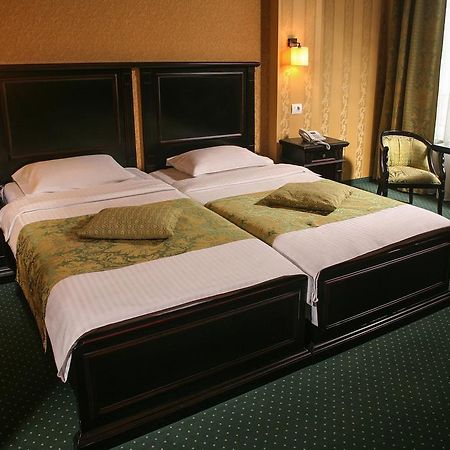 Hotel Novera Тимишоара Стая снимка