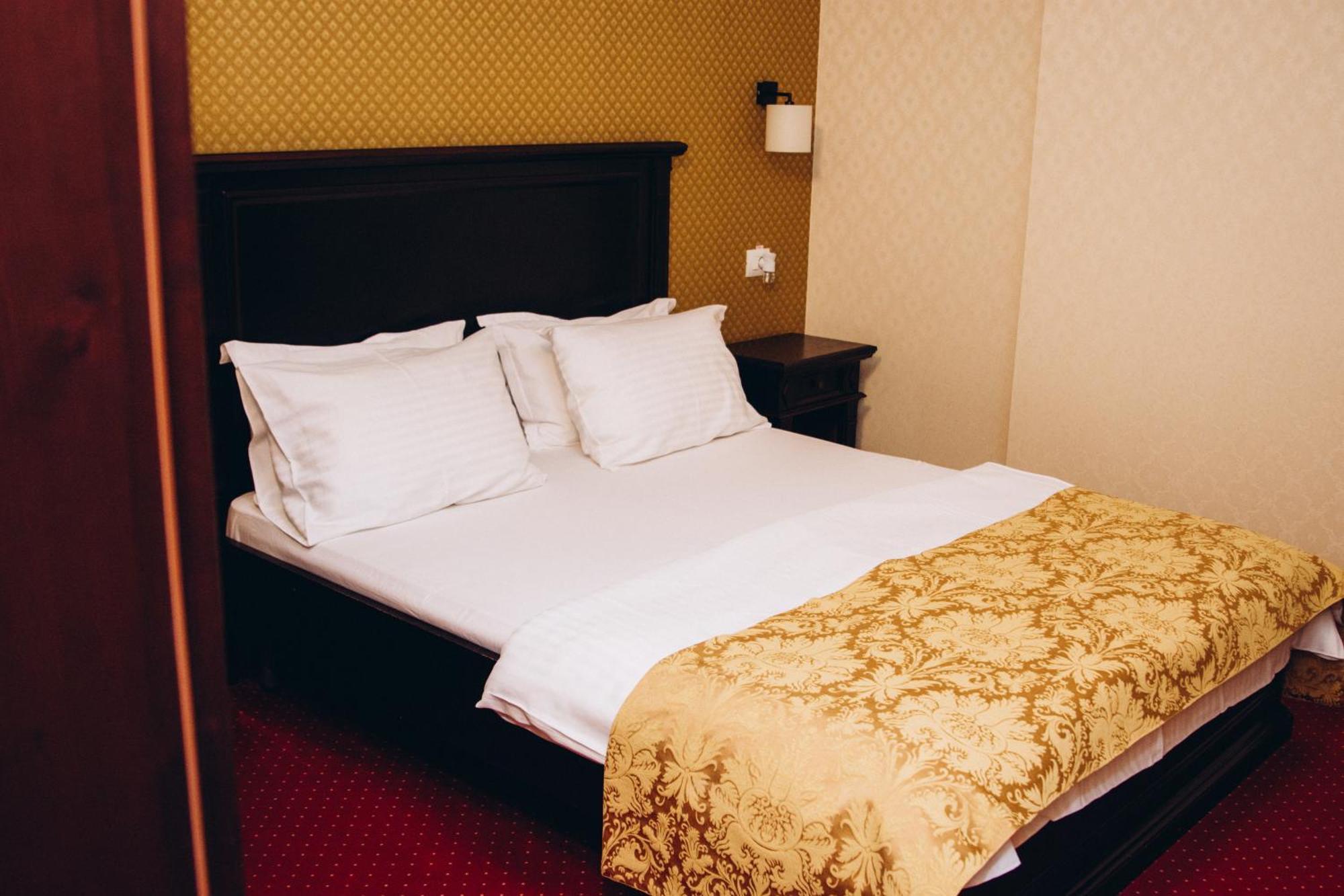 Hotel Novera Тимишоара Екстериор снимка