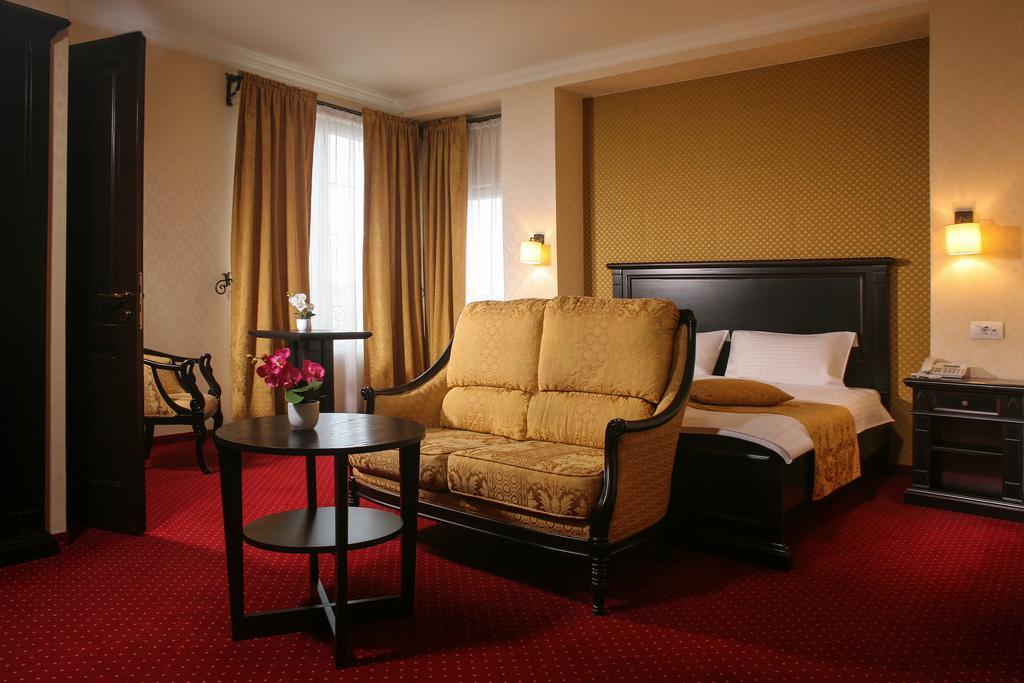 Hotel Novera Тимишоара Екстериор снимка