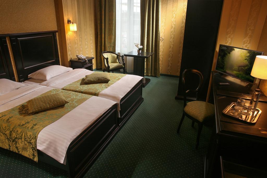 Hotel Novera Тимишоара Екстериор снимка